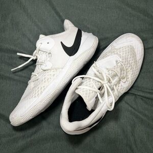 Nike White and Black Sneakers - Volleyball